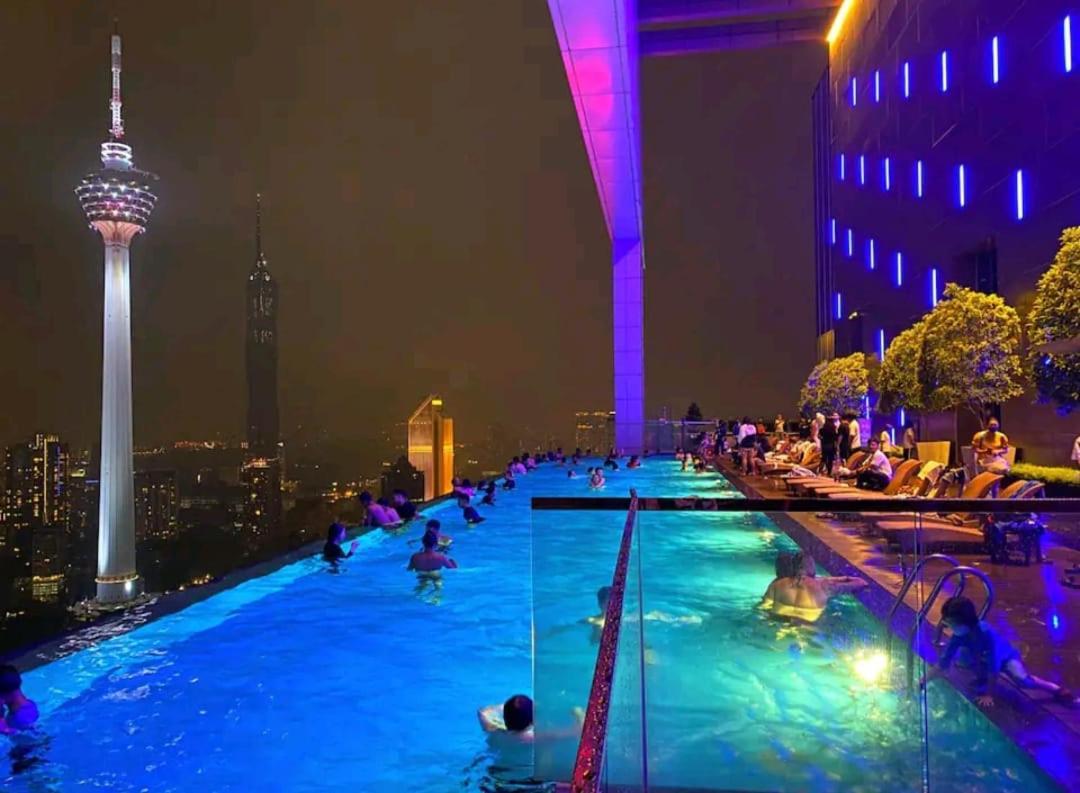 The Platinum Klcc By Castle Appartamento Kuala Lumpur Esterno foto