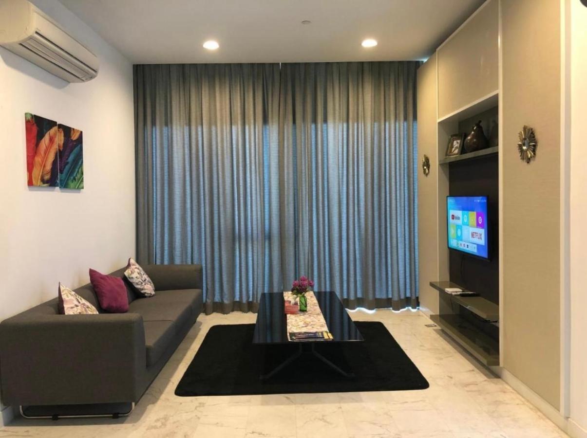 The Platinum Klcc By Castle Appartamento Kuala Lumpur Esterno foto